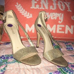 Nine West Glitter Heals✨